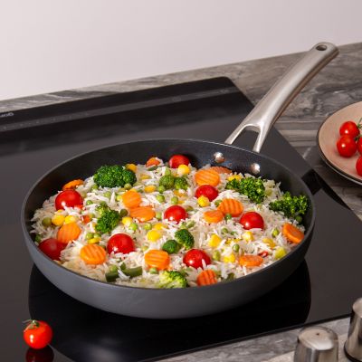 СКОВОРОДА C АНТИПРИГАР. 3Х СЛОЙНЫМ ПОКРЫТ. DAIKIN, СЕРИЯ 