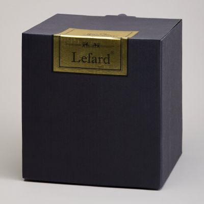 БЛЮДО С КРЫШКОЙ НА НОЖКЕ 