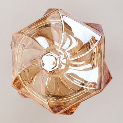 БЛЮДО С КРЫШКОЙ НА НОЖКЕ 