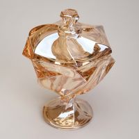 БЛЮДО С КРЫШКОЙ НА НОЖКЕ 