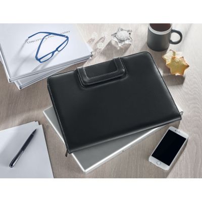 Папка, Saguenay-5