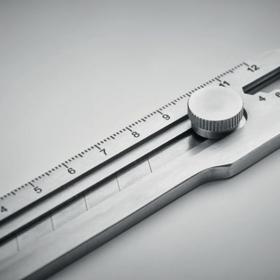 Нож канцелярский-2