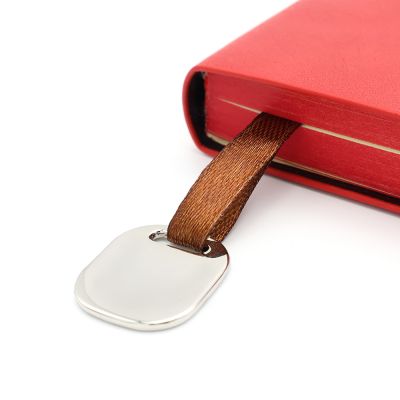 Блокнот A5 "Shell" c металлической биркой, красный-2