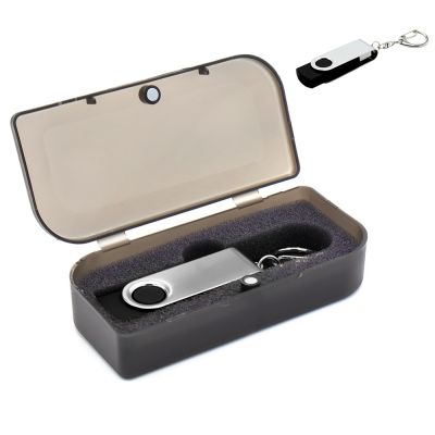 Флешка Twist 32 Гб в футляре, черная-0