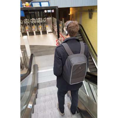 Антикражный рюкзак для ноутбука Swiss Peak из rPET AWARE™, 15,6’’-11