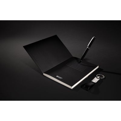 Блокнот Swiss Peak в комплекте с ручкой и брелком-5