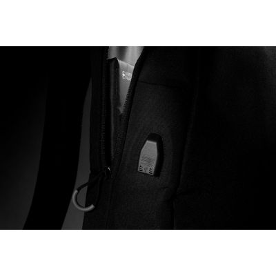 Рюкзак Swiss Peak с RFID-защитой и USB-A из rPET AWARE™, 15,6’’-11