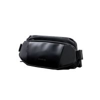 Наплечная сумка KORIN FlipSling 32х16х10 см, черная