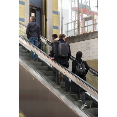 Антикражный рюкзак для ноутбука Swiss Peak из rPET AWARE™, 15,6’’-12