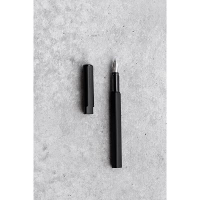 Перьевая ручка PININFARINA PF One BLACK-15