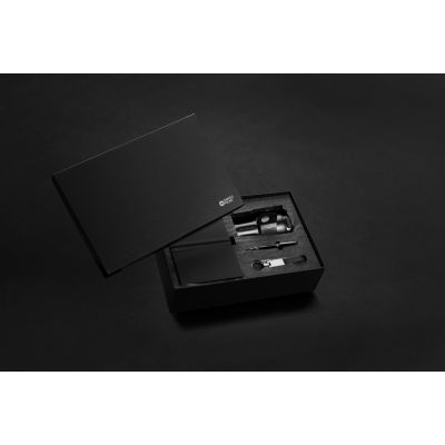 Термокружка Swiss Peak в комплекте с блокнотом, ручкой и брелком-5