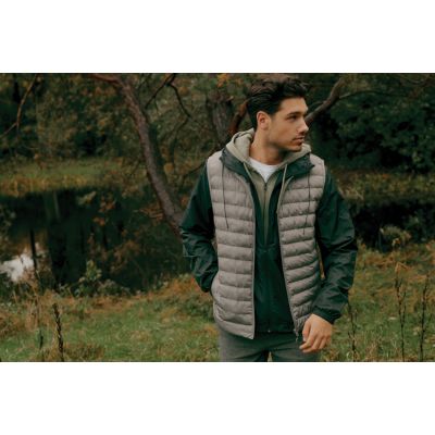 Ветровка Iqoniq Logan из переработанного полиэстера AWARE™, унисекс, 70 г/м²-10