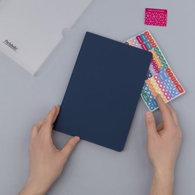 Ежедневник Спарк (Spark) недатированный, синий (с упаковкой, со стикерами)-15