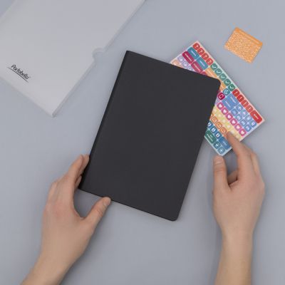 Ежедневник Стар (Star) недатированный, черный (с упаковкой, со стикерами)-12