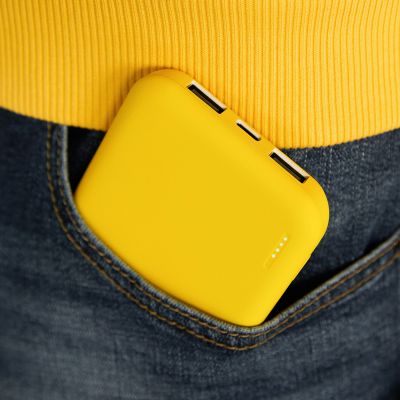 Внешний аккумулятор с подсветкой Люче (Luce) Lemoni 10000 mAh, желтый-13