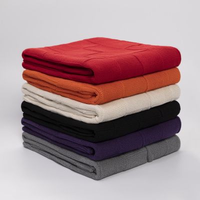 Плед Cella вязаный, красный (без подарочной коробки)-12