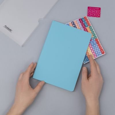 Ежедневник Спарк (Spark) недатированный, лазурный (с упаковкой, со стикерами)-11