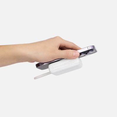 Внешний аккумулятор с подсветкой Ritter PD 10000mAh с функцией беспроводной зарядки 15W, белый-11