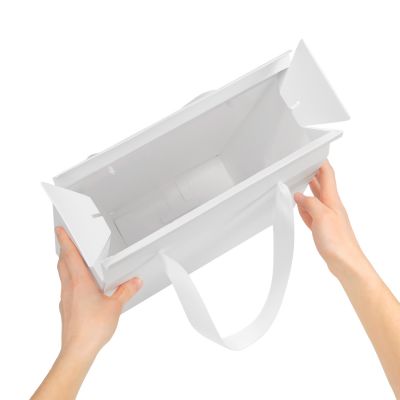 Подарочная коробка-пакет универсальная большая, белая-2