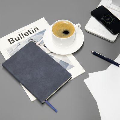 Ежедневник Stella недатированный с магнитом на обложке, синий-13