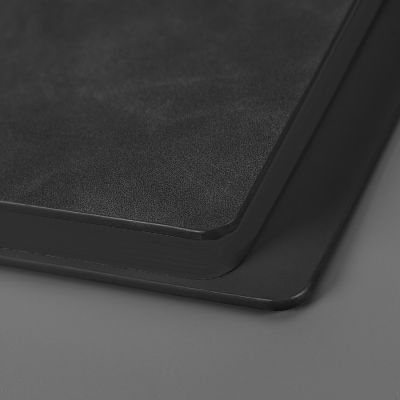 Ежедневник недатированный Solas, формат А5, с магнитом темно-серый, кремовый блок в линейку-3