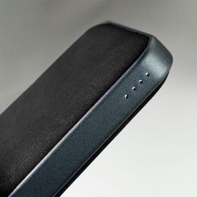 Универсальный аккумулятор EMBER 10 (10000мАч) с быстрой зарядкой, черный-5