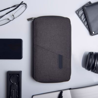 Органайзер дорожный с зарядным устройством PORTABLE (4000mAh), бордовый-5