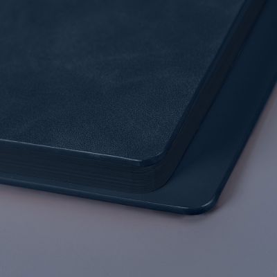 Ежедневник недатированный Solas, формат А5, с магнитом темно-синий, кремовый блок  в линейку-3