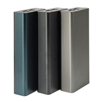 Универсальный аккумулятор Iron line 20 (20000 мАч), металл, черный, 14,7х6.6х2,7 см-3