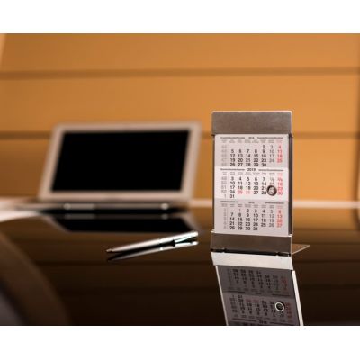 Календарь настольный на 2 года;  сетка 25-26, серебристый-1